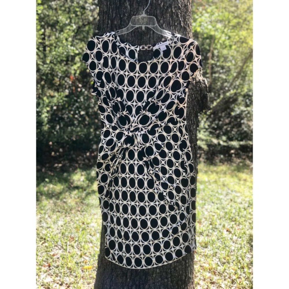 Circle pattern wrap work or evening dress